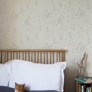 Hannah Nunn Oatmeal and Blush Meadow Grass Wallpaper