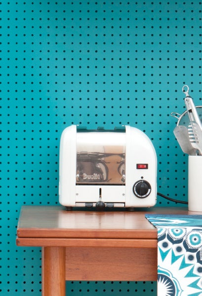 Mini Moderns Peggy Lido wallpaper